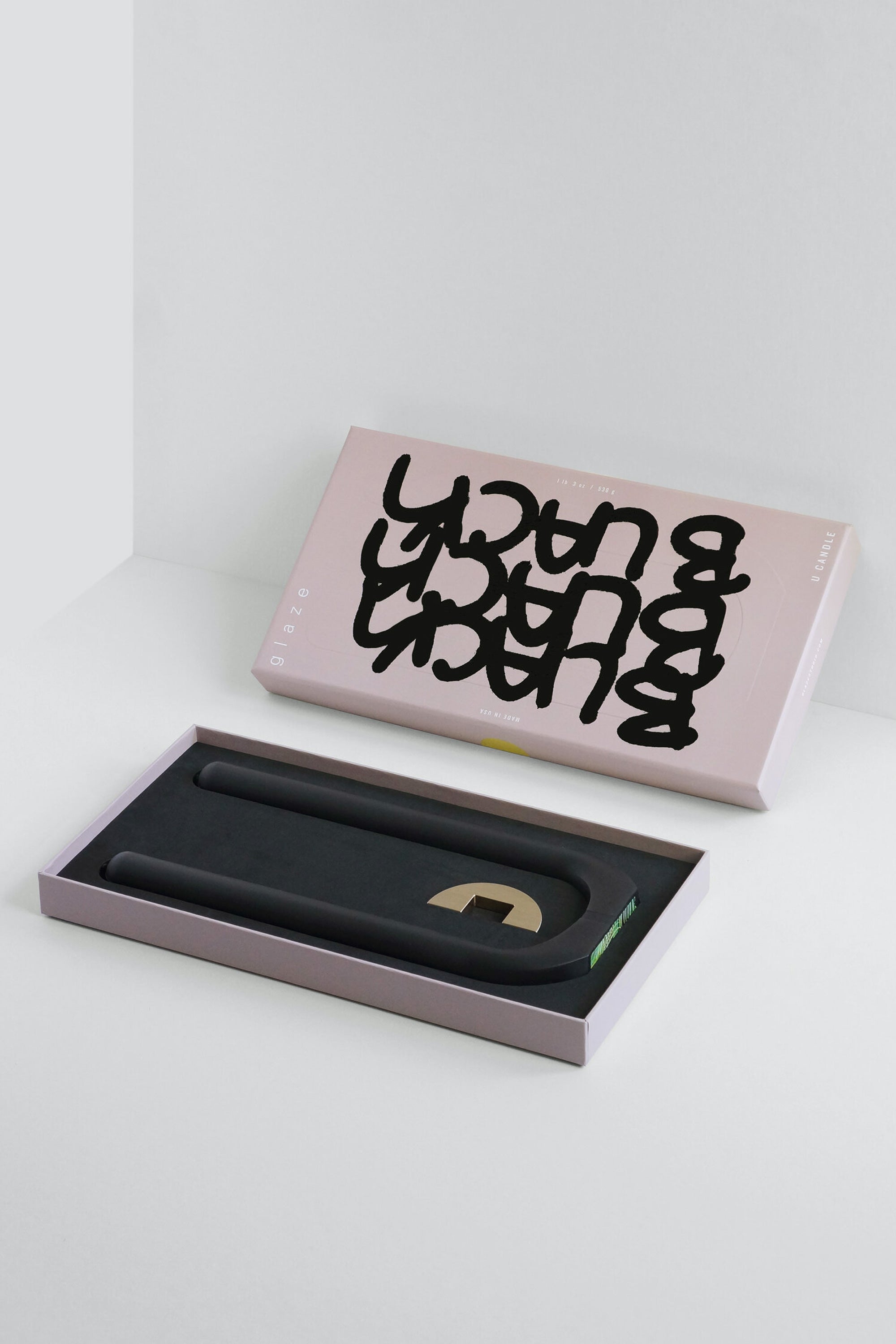 black u candle packaging